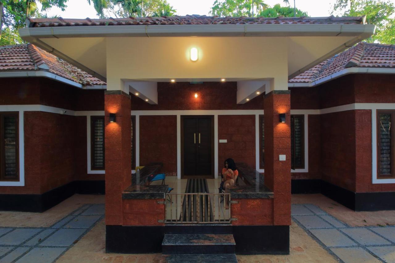 Tall Trees - Modern Forest Villa In Wayanad スルタン・バザリー エクステリア 写真